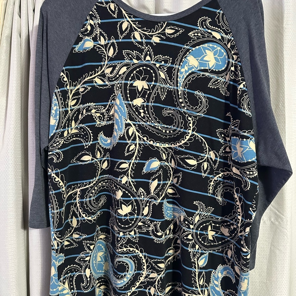 LuLaRoe Floral Top